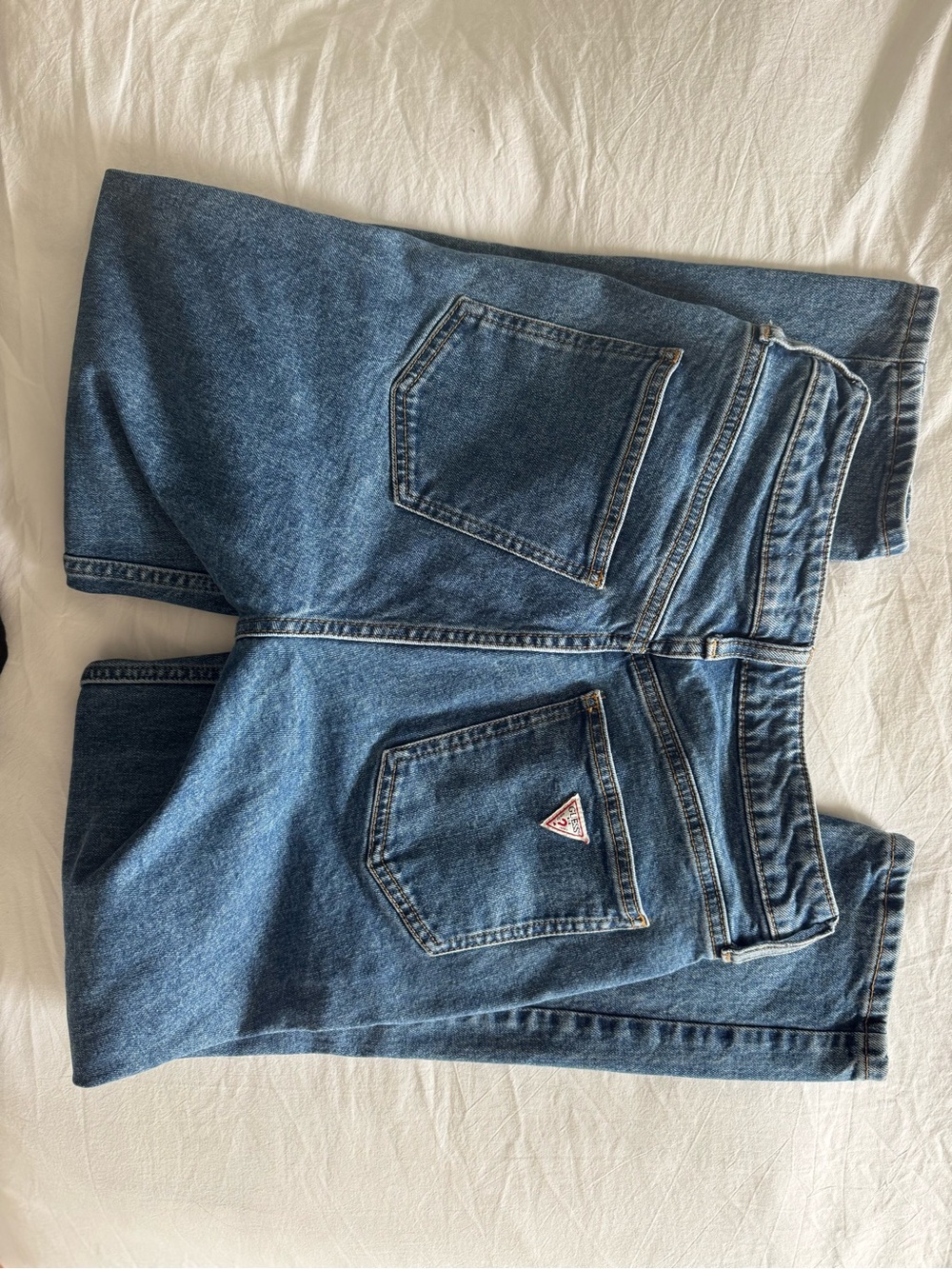 Guess Vintage Style Mom Jean - Picture 6 of 7